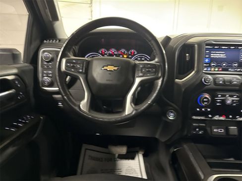 Used 2022 Chevrolet Silverado 2500 LTZ w/ LTZ Convenience Package image 19