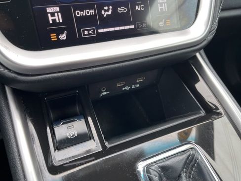 Certified 2022 Subaru Outback Premium image 19