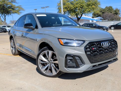 Used 2023 Audi SQ5 Prestige w/ Prestige Package image 2