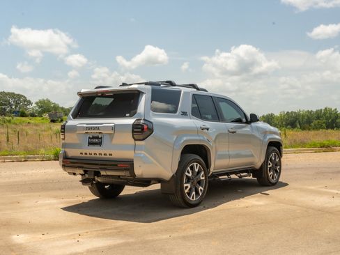Used 2026 Toyota 4Runner TRD Sport AWD/4WD image 5