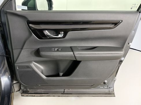 Used 2025 Honda CR-V EX-L image 32