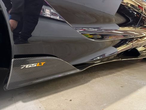 Used 2021 McLaren 765LT image 22