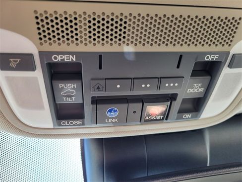 Used 2017 Acura RDX FWD w/ Advance Package image 34