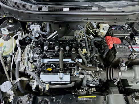 Used 2024 Nissan Kicks SV image 9