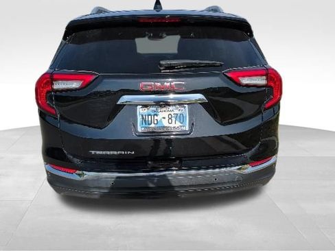 Used 2022 GMC Terrain SLT FWD image 4