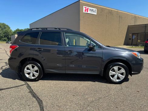 Used 2014 Subaru Forester 2.5i Touring AWD/4WD image 11