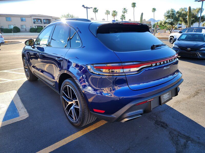 Used 2022 Porsche Macan AWD/4WD image 5