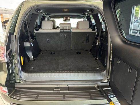 Certified 2023 Lexus GX 460 w/ Black Line Special Edition AWD/4WD image 9