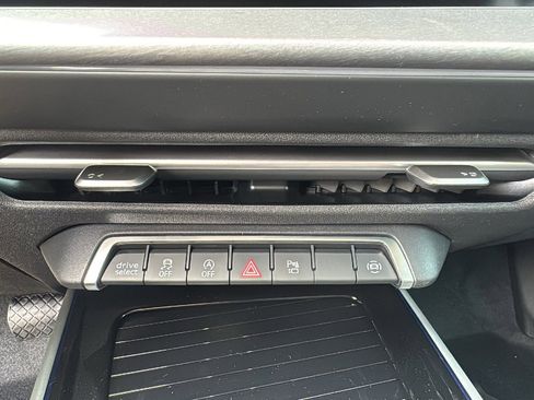 New 2026 Audi Q3 quattro 2.0T AWD/4WD image 20