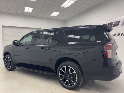 Used 2024 Chevrolet Suburban RST w/ Luxury Package image 7