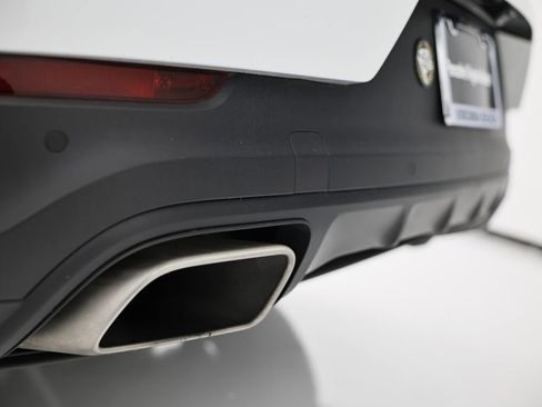 Used 2024 Porsche Cayenne Coupe AWD/4WD image 15