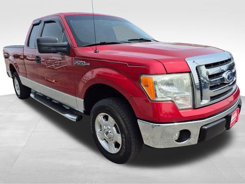Used 2010 Ford F150 XLT image 4
