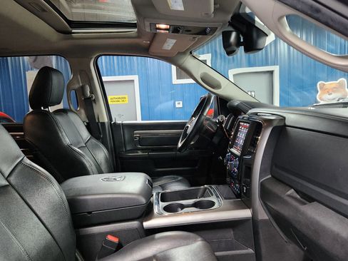 Used 2018 RAM 2500 Laramie w/ Sport Appearance Group image 14