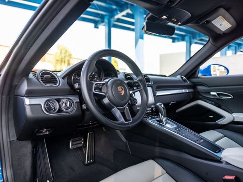 Certified 2024 Porsche 718 Cayman w/ Premium Package RWD image 4