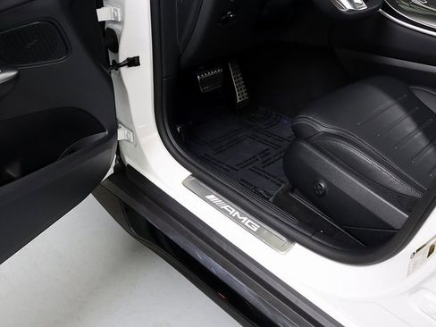 Certified 2025 Mercedes-Benz GLC 43 AMG 4MATIC image 24