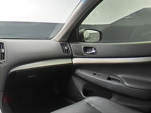 Used 2015 INFINITI Q40 w/ Navigation Package image 19