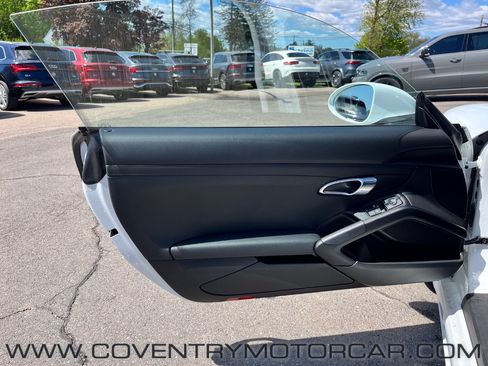Used 2018 Porsche 718 Cayman RWD image 28