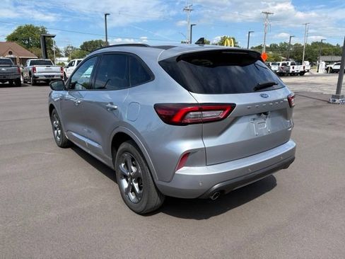 Used 2023 Ford Escape ST-Line w/ Tech Pack #1 AWD/4WD image 3