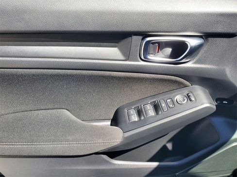 Used 2022 Honda Civic Sport image 17