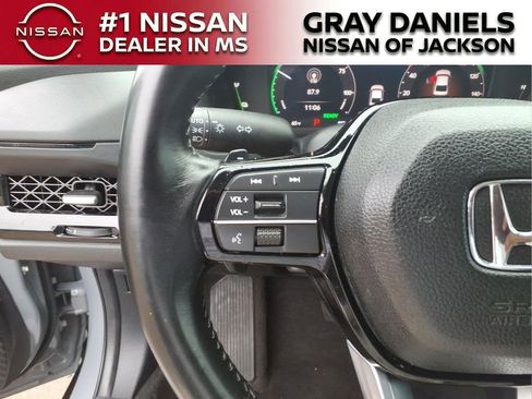 Used 2024 Honda Accord Touring image 13