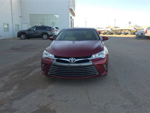 Used 2017 Toyota Camry XLE w/ Moonroof Package image 3