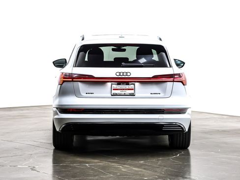 Used 2023 Audi e-tron Premium w/ Convenience Plus Package image 4