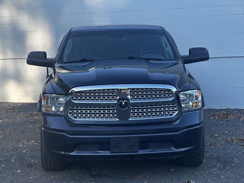 Used 2016 RAM 1500 Classic SLT w/ SLT Plus D￩cor Group image 2