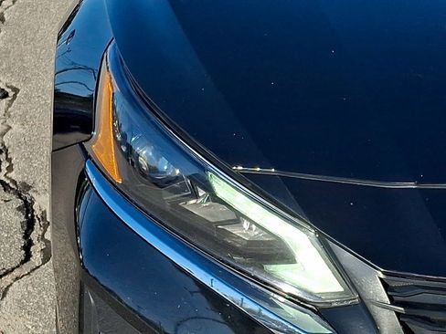 Used 2024 Nissan Altima 2.5 SV image 9