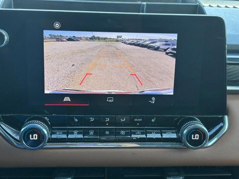 Used 2024 GMC Canyon AT4 AWD/4WD image 23