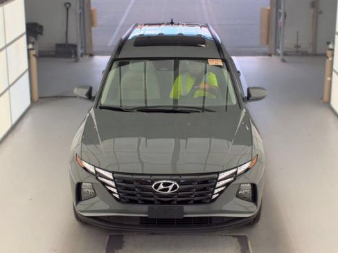 Used 2024 Hyundai Tucson SEL w/ Convenience Package AWD/4WD image 2