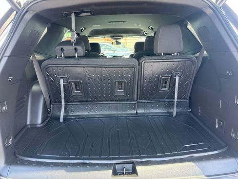 Used 2022 Chevrolet Traverse LT AWD/4WD image 11