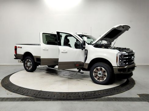 New 2026 Ford F250 King Ranch image 9