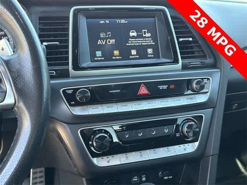 Used 2018 Hyundai Sonata Sport image 4