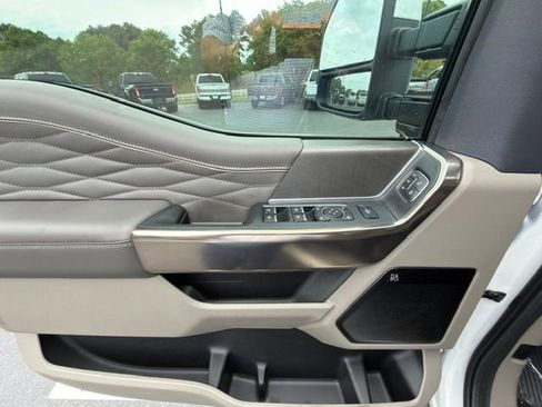 New 2026 Ford F250 Platinum AWD/4WD image 8