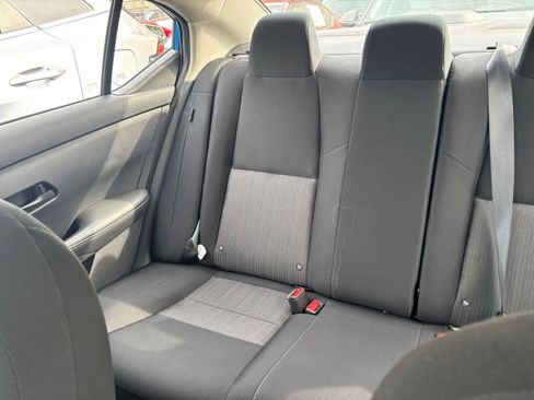 Used 2025 Nissan Sentra SV image 37