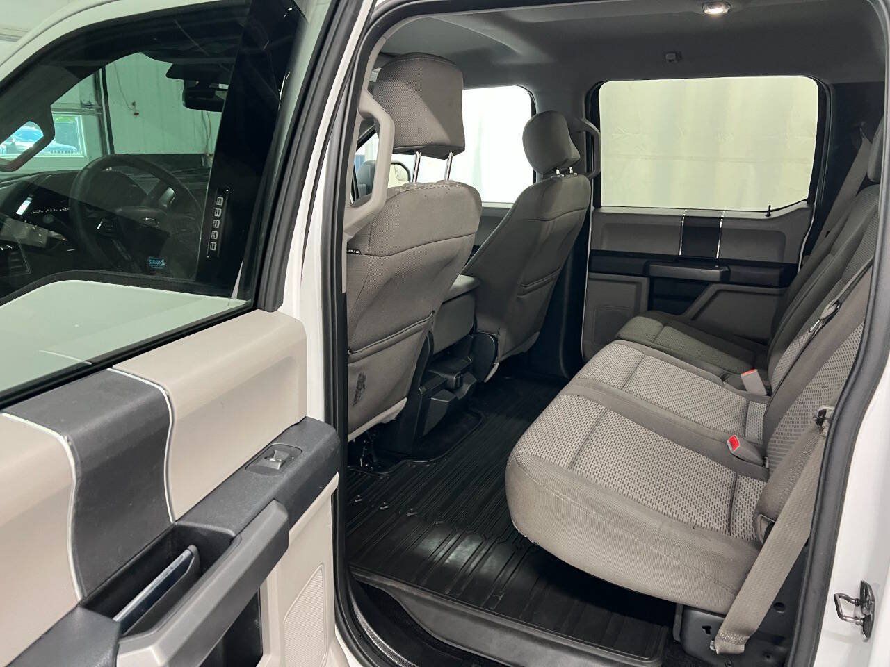 Used 2017 Ford F150 XLT w/ Equipment Group 301A Mid AWD/4WD image 9