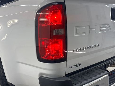 Used 2022 Chevrolet Colorado W/T RWD image 34