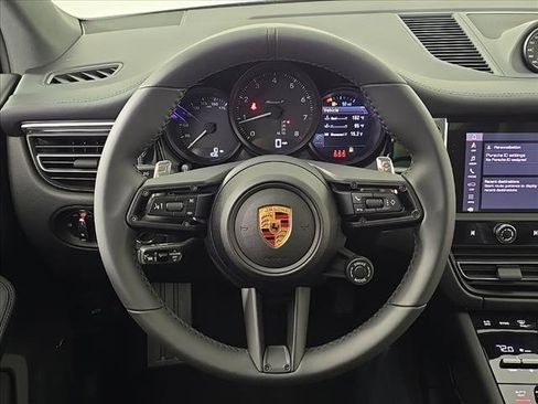 Certified 2025 Porsche Macan Turbo image 28