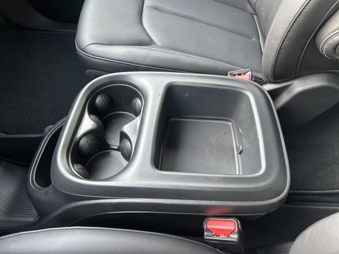 New 2026 Chrysler Pacifica Select image 22