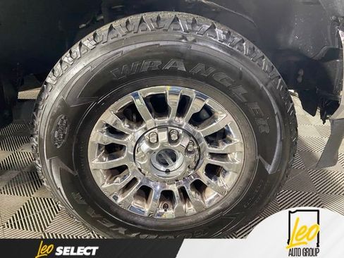 Used 2022 Ford F250 XLT w/ XLT Premium Package AWD/4WD image 31