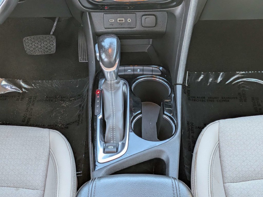 Used 2020 Buick Encore GX Preferred w/ Cold Weather Comfort Package FWD image 17