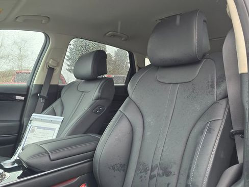 Used 2025 Genesis GV80 2.5T Standard AWD/4WD image 71