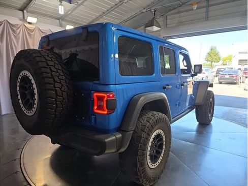 Used 2022 Jeep Wrangler Unlimited Rubicon 4xe w/ Cold Weather Group image 10