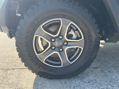 Used 2022 Jeep Wrangler Unlimited Sport image 9