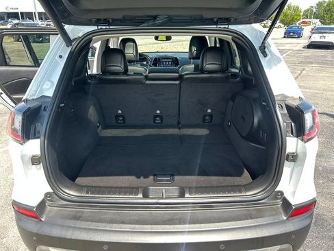 Used 2021 Jeep Cherokee Limited w/ Elite Package AWD/4WD image 20