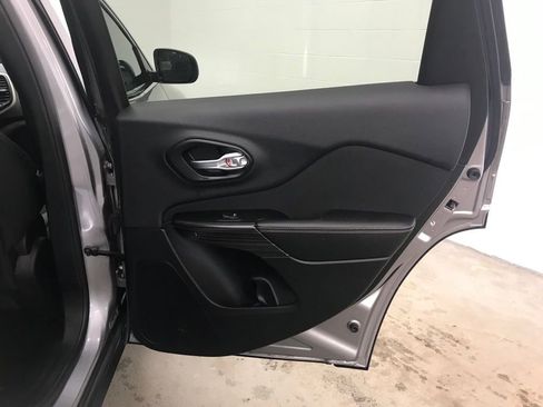 Used 2014 Jeep Cherokee Latitude image 30