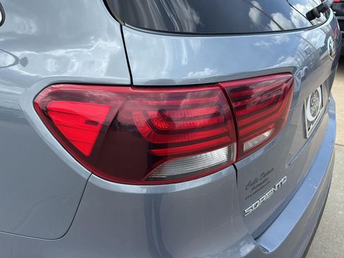 Used 2020 Kia Sorento EX AWD/4WD image 21
