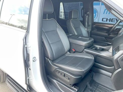Used 2024 Chevrolet Tahoe Premier AWD/4WD image 27