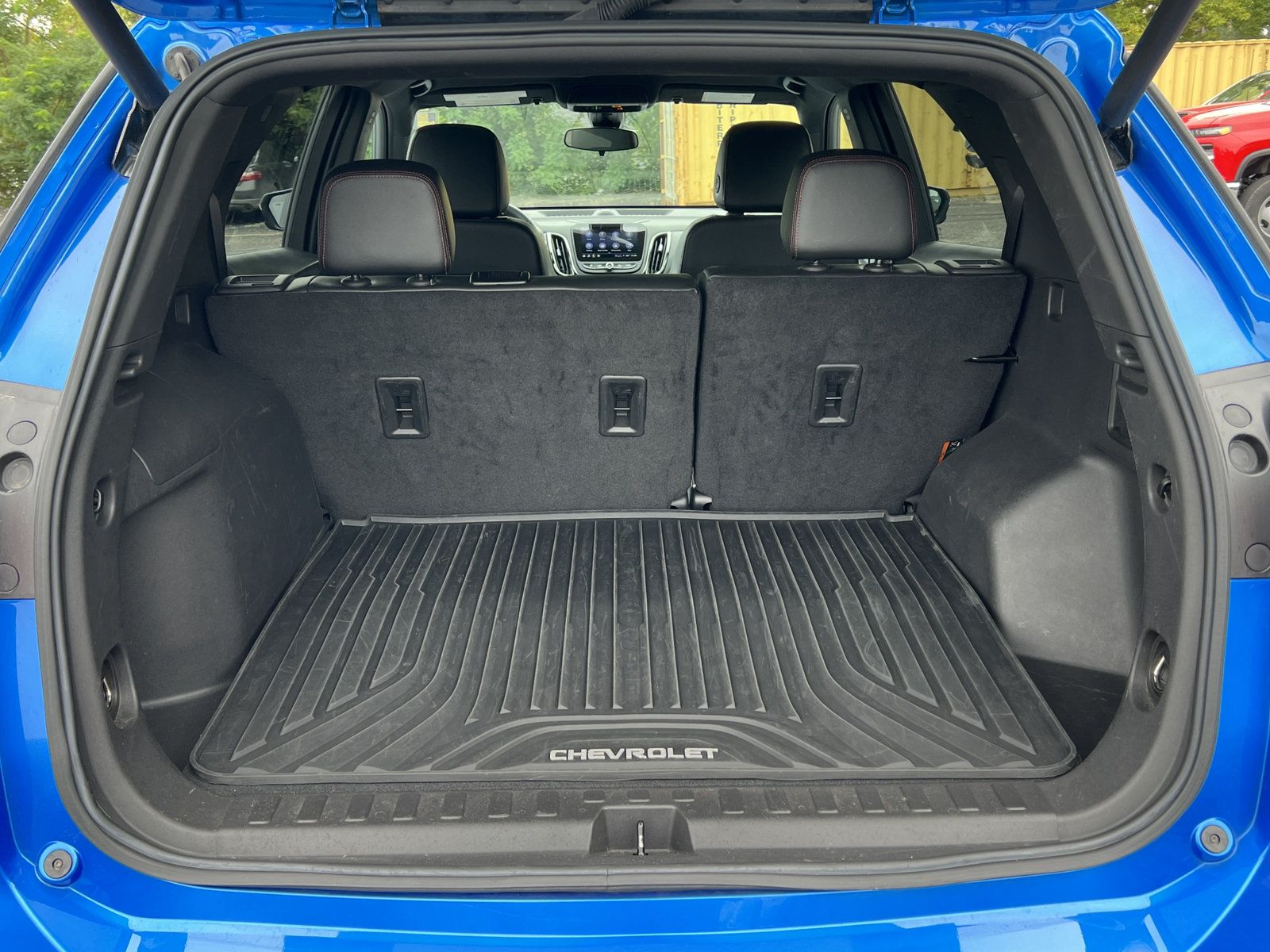 Used 2024 Chevrolet Equinox RS w/ RS Leather Package AWD/4WD image 36