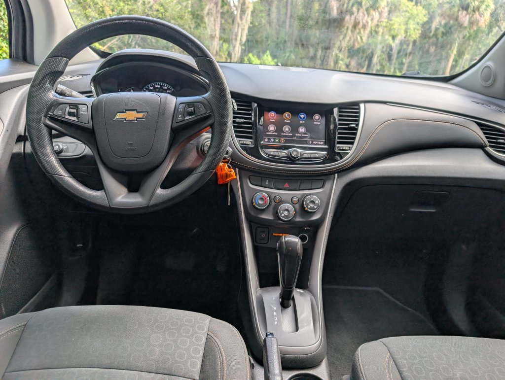 Used 2021 Chevrolet Trax LS w/ Tint and Cruise Package AWD/4WD image 11